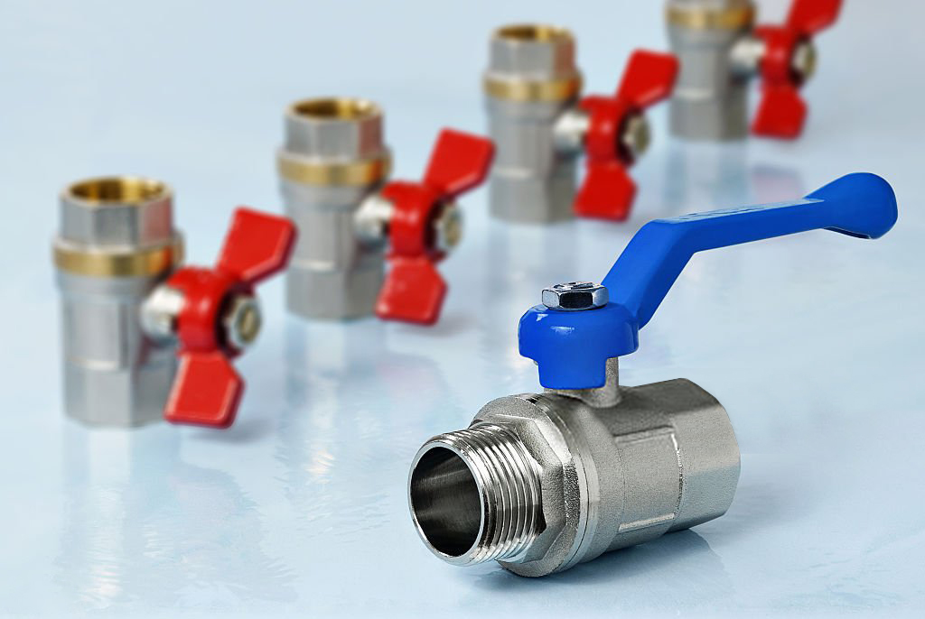 Brass ball valve for hot and cold water